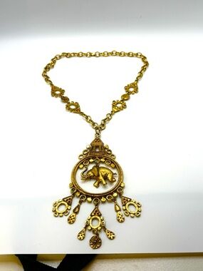 Vintage ART Elephant Pagoda Necklace EXCELLENT Gold Tone Textured Fringe Pendant